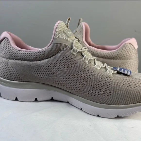 NEW Skechers summit 150113 Cream Athletic memory foam walking Shoes size 10