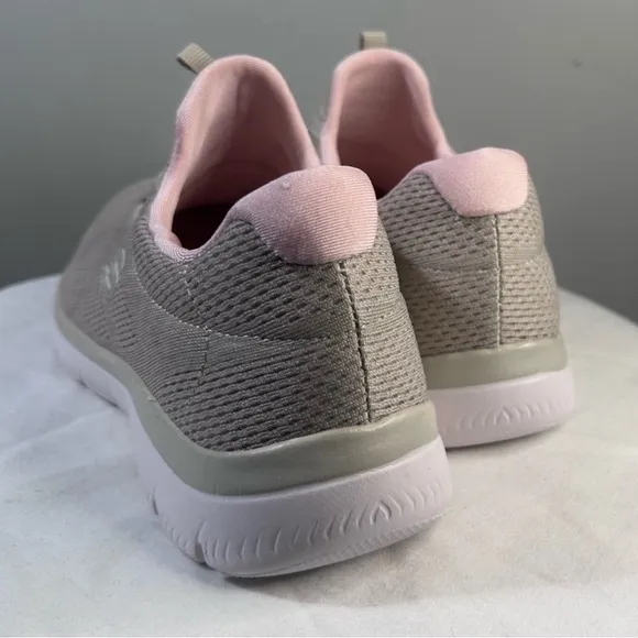 NEW Skechers summit 150113 Cream Athletic memory foam walking Shoes size 10