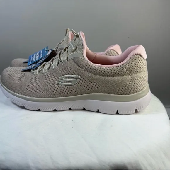 NEW Skechers summit 150113 Cream Athletic memory foam walking Shoes size 10