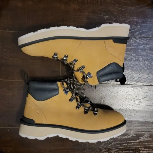 NEW Sorel Hi Line Hiker Boots Womens 10.5 Suede Outdoor Rugged Durable Comfort