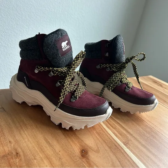 New Sorel Kinetic Breakthru Conquest Hiker Boots