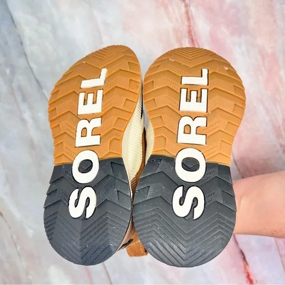 NEW Sorel Out N About Waterproof Rain Winter Boots Girls 12
