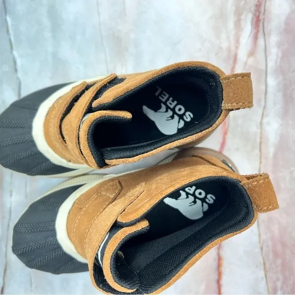 NEW Sorel Out N About Waterproof Rain Winter Boots Girls 12