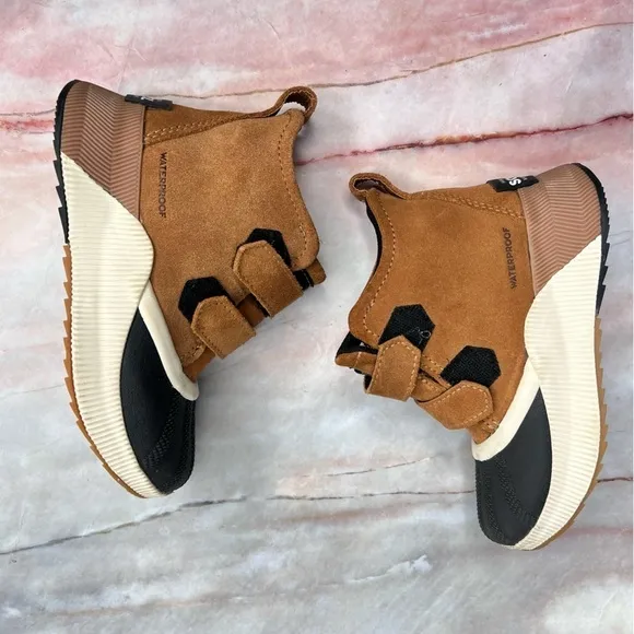NEW Sorel Out N About Waterproof Rain Winter Boots Girls 12