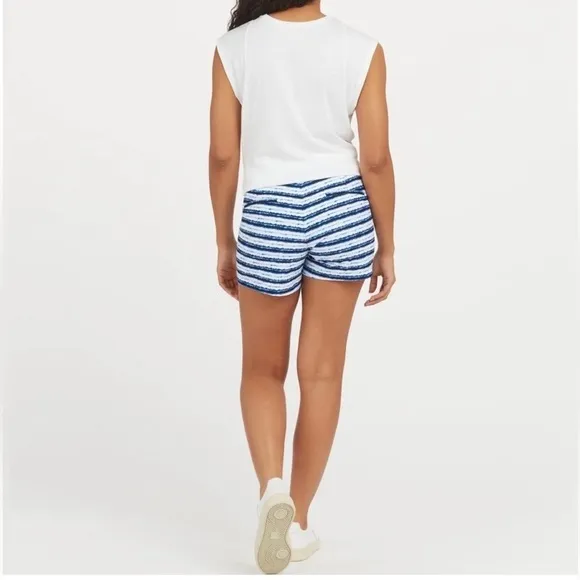 New SPANX Sunshine Shorts, 4&quot; BLUE PAINTED STRIPE