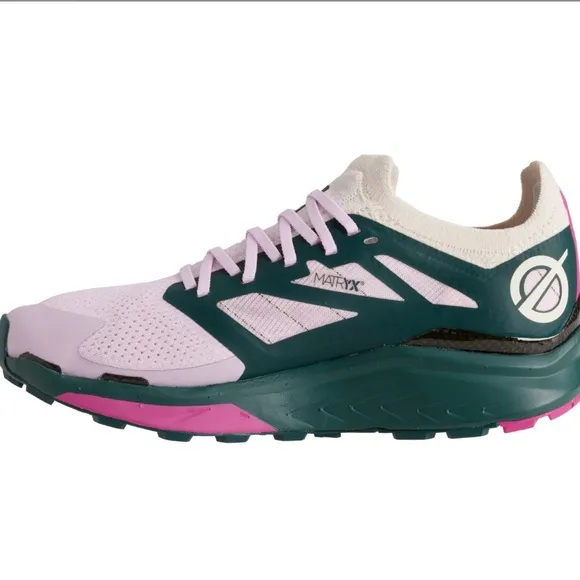 New! The North Face's VECTIV Trail Running Shoes size 9