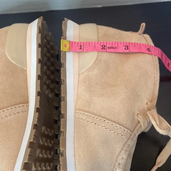 New Tory Burch Chukka Perfect Blush Suede Sneakers Size 9.5