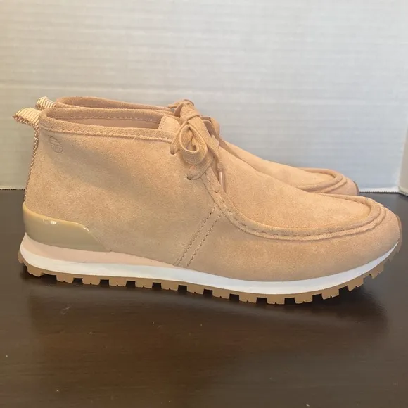 New Tory Burch Chukka Perfect Blush Suede Sneakers Size 9.5