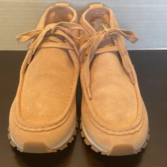 New Tory Burch Chukka Perfect Blush Suede Sneakers Size 9.5