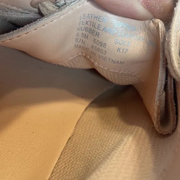 New Tory Burch Chukka Perfect Blush Suede Sneakers Size 9.5