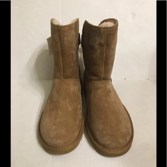 NEW UGG  Boots