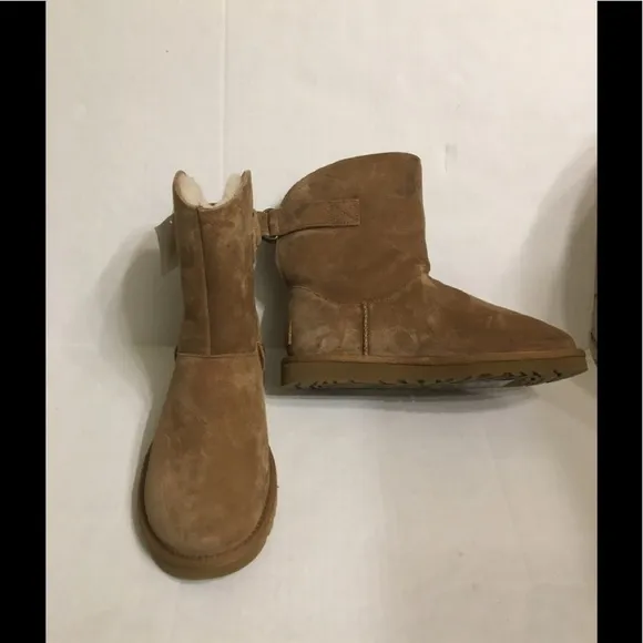 NEW UGG  Boots