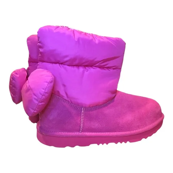 New UGG Maxi Wavelength Bailey Bow Suede Puffer Boots Youth Size 6, Rock Rose