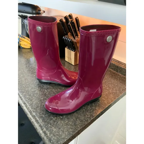 New Ugg Shaye Purple Rainboots