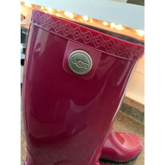 New Ugg Shaye Purple Rainboots