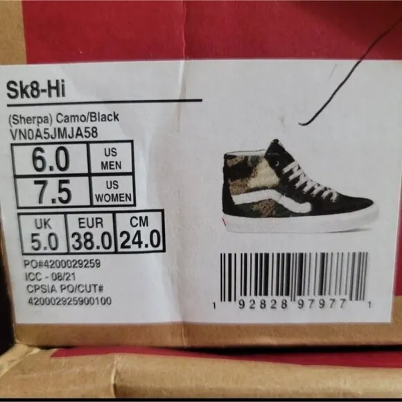 NEW Vans Sk8 Hi Sherpa Camo‎ Sneakers Women's Size 7.5 Fluffy Faux Fur Shoes