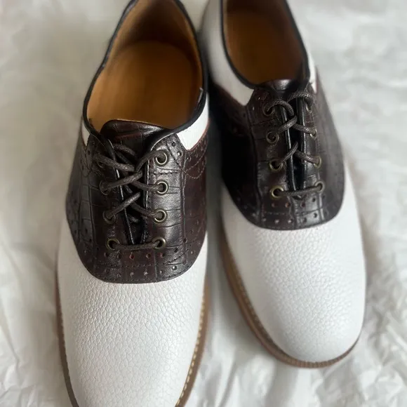 New Vintage Men Brown &amp; White Oxford Colter Creek by H.S. Trask
