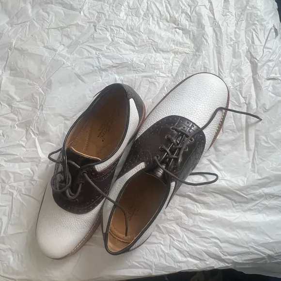 New Vintage Men Brown &amp; White Oxford Colter Creek by H.S. Trask