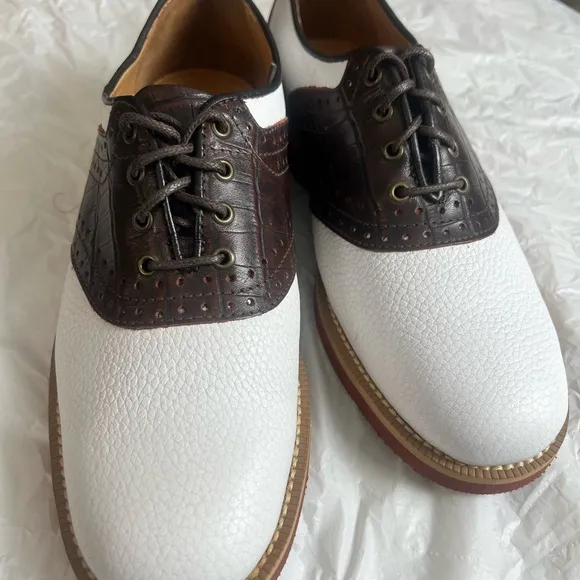 New Vintage Men Brown &amp; White Oxford Colter Creek by H.S. Trask