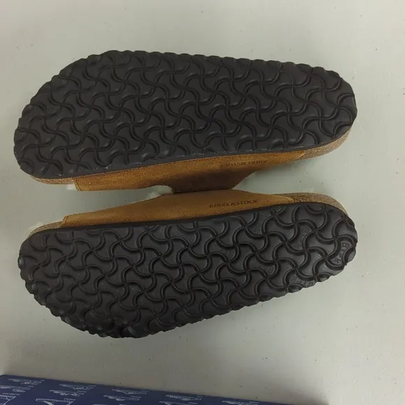 New w/box Birkenstock sz41eu sz10us Arizona fur mink regular fit slip on slide