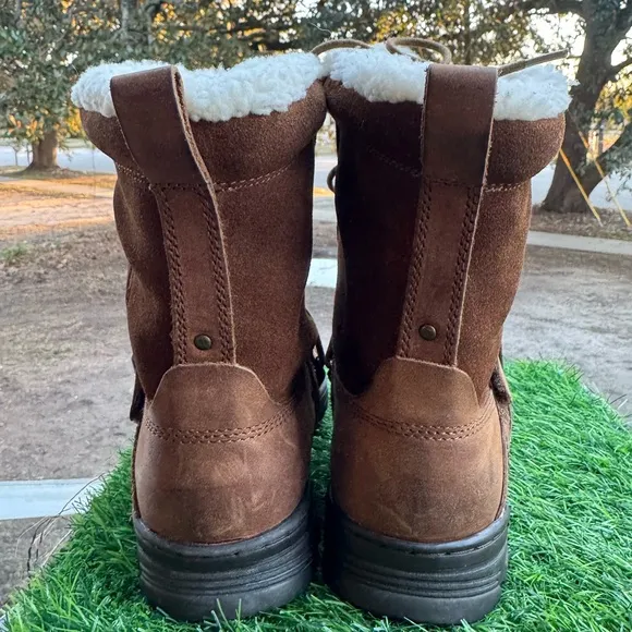 New without box The Polo Ralph Lauren Tavin Shearling Boot in size 7
