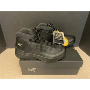 New! Womens Arc'teryx Kopec Mid GTX Gore-Tex Hiking Boots. Size 6.5. Awesome!