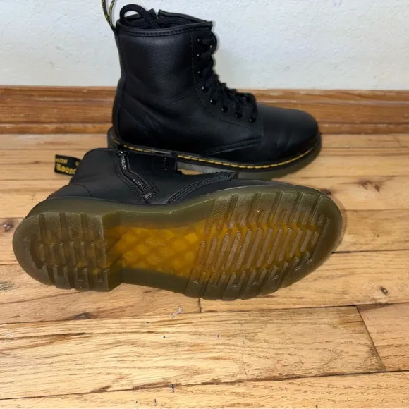 🔥NEW🔥DR MARTENS JUNIOR 1460 SOFTY T LEATHER LACE UP BOOTS Size Youth 3 nwot