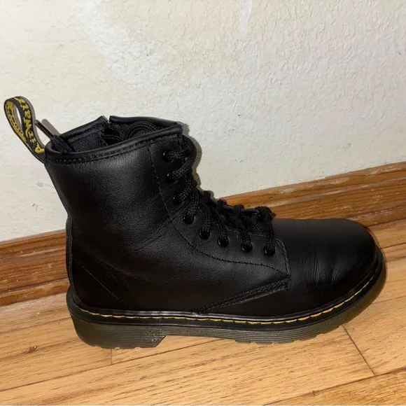 🔥NEW🔥DR MARTENS JUNIOR 1460 SOFTY T LEATHER LACE UP BOOTS Size Youth 3 nwot