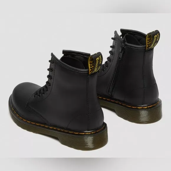 🔥NEW🔥DR MARTENS JUNIOR 1460 SOFTY T LEATHER LACE UP BOOTS Size Youth 3 nwot