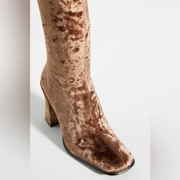 New🌟Jeffrey Campbell Naissance Boots  Taupe