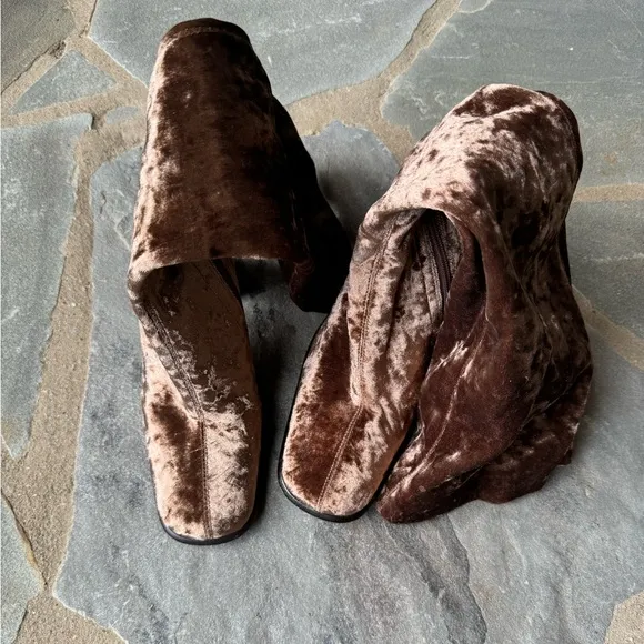 New🌟Jeffrey Campbell Naissance Boots  Taupe