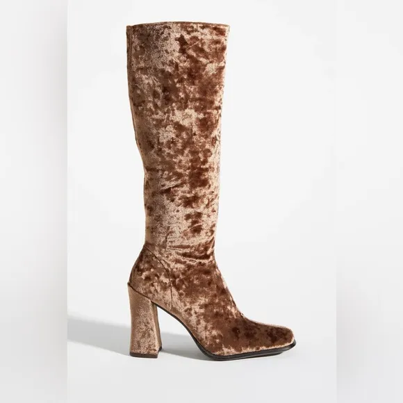 New🌟Jeffrey Campbell Naissance Boots  Taupe