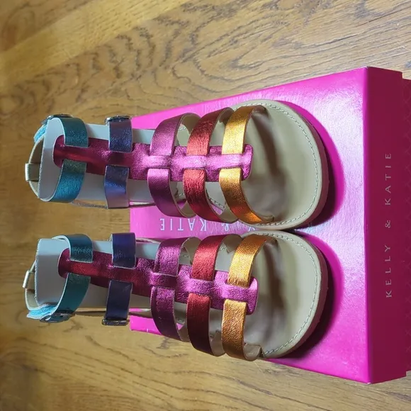 NIB Kelly &amp; Katie Chloe Gladiator Rainbow Sandal Kids Size 1