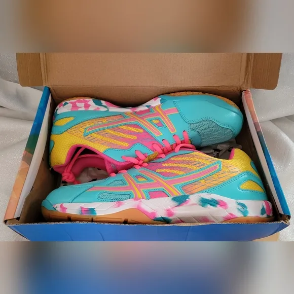 NIB LEFUS Laycely Court Tennis Shoes  Volleyball Sneaker Lightweight Breathable