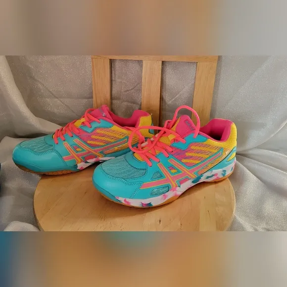 NIB LEFUS Laycely Court Tennis Shoes  Volleyball Sneaker Lightweight Breathable