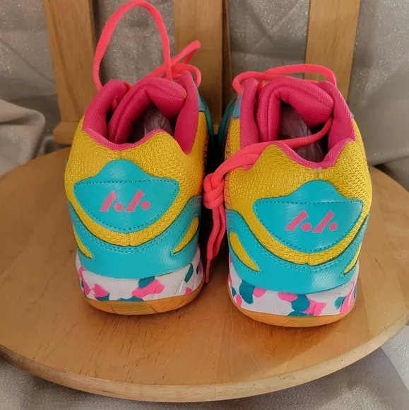 NIB LEFUS Laycely Court Tennis Shoes  Volleyball Sneaker Lightweight Breathable