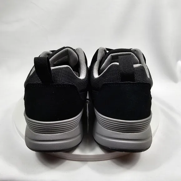 NIB New Balance Elite Lite Comp Toe Sneakers Tennis Shoes Black Gray 10.5 D