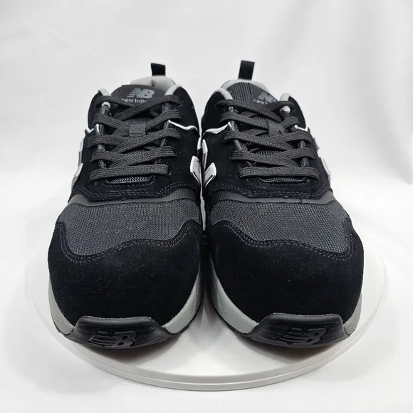 NIB New Balance Elite Lite Comp Toe Sneakers Tennis Shoes Black Gray 10.5 D