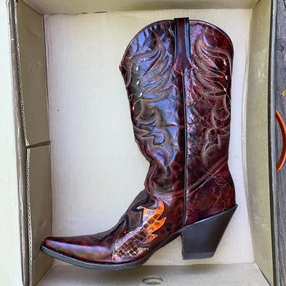 NIB NWOT Stetson Handcrafted Leather &amp; Python Cowboy Boots, Wing &amp; Cross Overlay