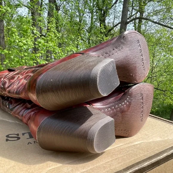 NIB NWOT Stetson Handcrafted Leather &amp; Python Cowboy Boots, Wing &amp; Cross Overlay
