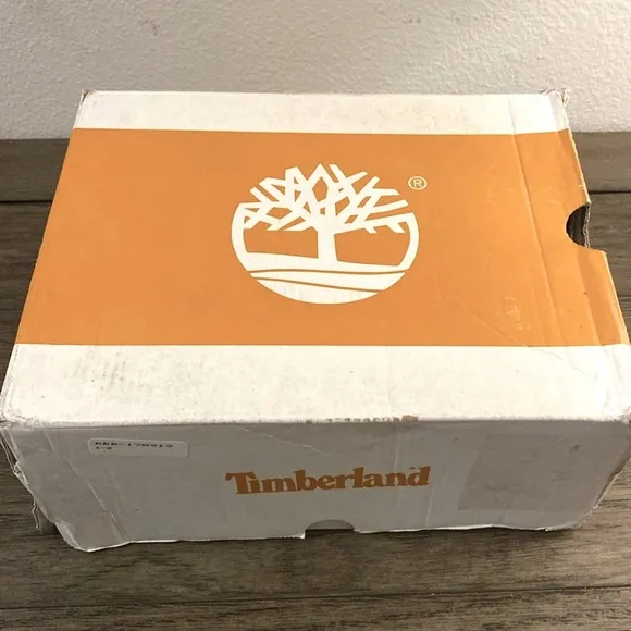 NIB [Timberland] Waterproof Classic Work Boot in Wheat 6&quot; Little Kids Size 13.0
