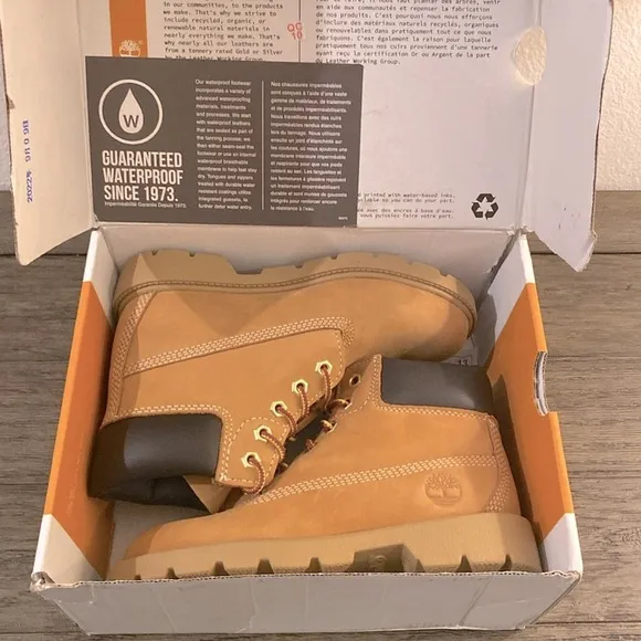 NIB [Timberland] Waterproof Classic Work Boot in Wheat 6&quot; Little Kids Size 13.0