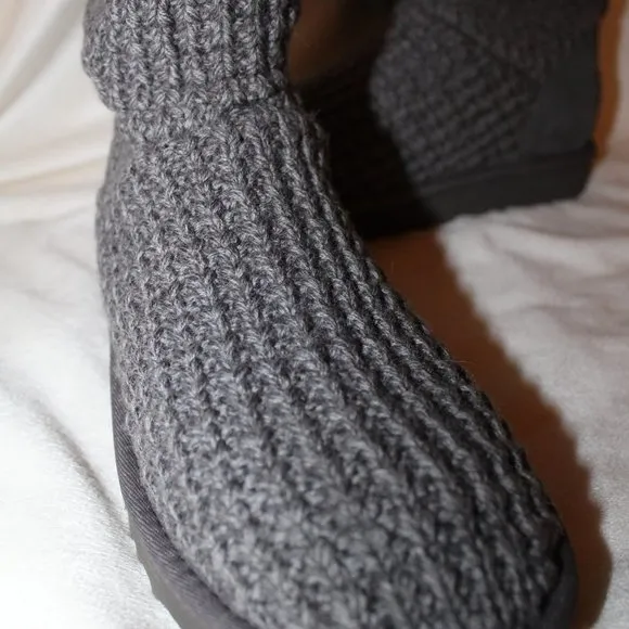 NIB‎ UGG WOMEN'S SOLENE TALL KNIT SWEATER BOOTS GRAY