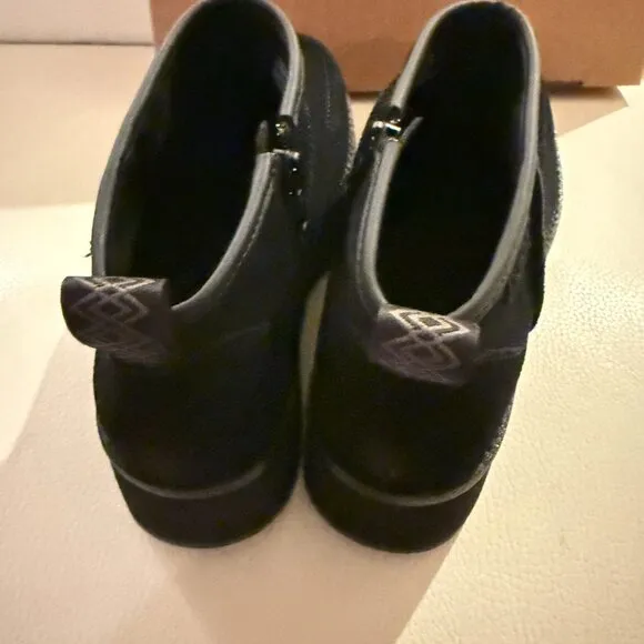 NIB UGGS AUSTRALIA UGG Women's CITYFUNC Ultra Mini Fashion Boot BOOTS BLACK 8