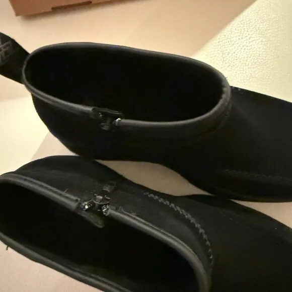 NIB UGGS AUSTRALIA UGG Women's CITYFUNC Ultra Mini Fashion Boot BOOTS BLACK 8