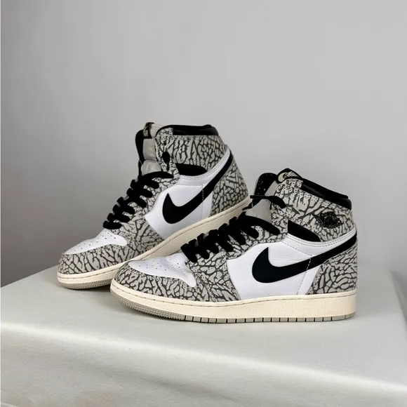 Nike Air Jordan 1 High OG, Tech Grey/Black/White, Elephant, Big Kids Size 6Y