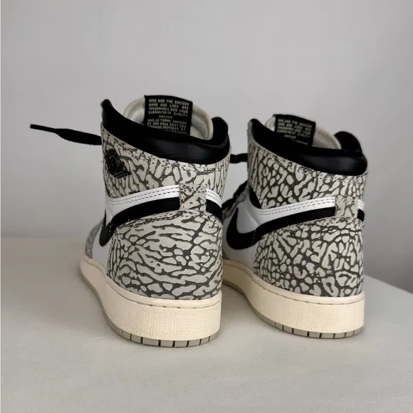 Nike Air Jordan 1 High OG, Tech Grey/Black/White, Elephant, Big Kids Size 6Y