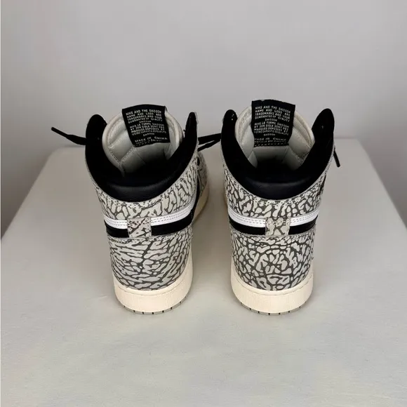 Nike Air Jordan 1 High OG, Tech Grey/Black/White, Elephant, Big Kids Size 6Y
