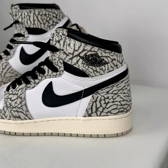 Nike Air Jordan 1 High OG, Tech Grey/Black/White, Elephant, Big Kids Size 6Y