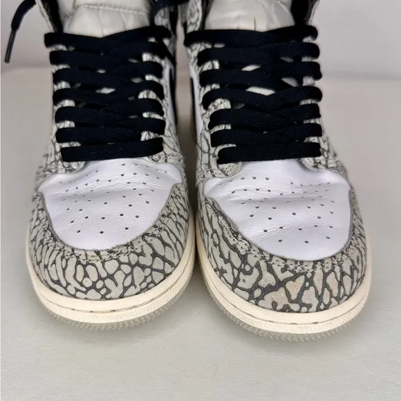 Nike Air Jordan 1 High OG, Tech Grey/Black/White, Elephant, Big Kids Size 6Y